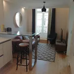 Augusta 229-5e-city Center Apt- Balcony & Elevator * Lissabon