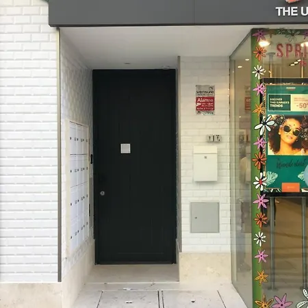 Augusta 229-5e-city Center Apt- Balcony & Elevator 리스본