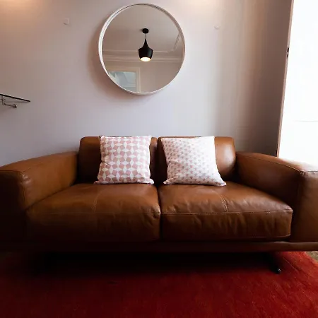 아파트 Augusta 229-5e-city Center Apt- Balcony & Elevator 리스본