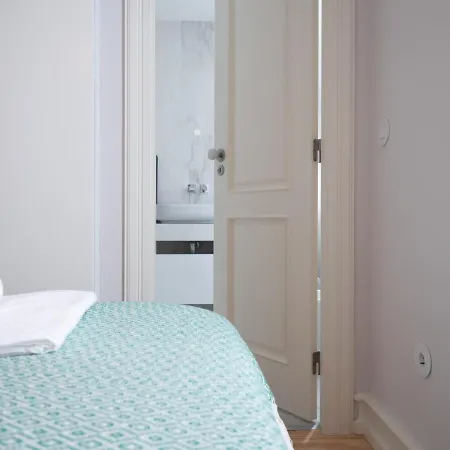 Augusta 229-5e-city Center Apt- Balcony & Elevator * 리스본